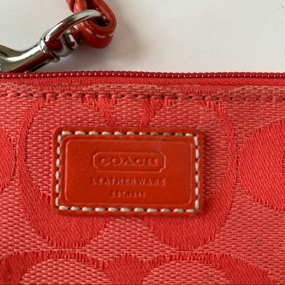 Coach Red Corner Zip Wristlet Small Travel - Picture 2 of 6